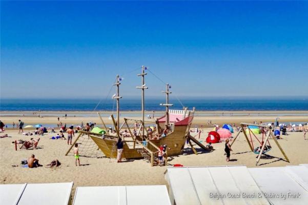Relax @The Beach Де Хаан Екстериор снимка