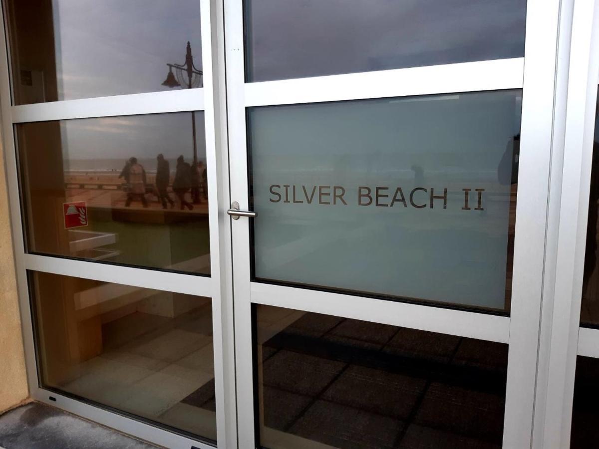 Relax @The Beach Де Хаан Екстериор снимка